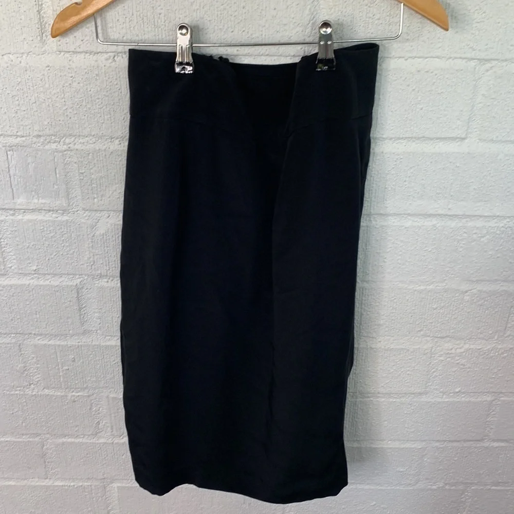 Magaschoni Collection Silk Front Zip Ruffled Black Knee Length Pencil Skirt Sz 8